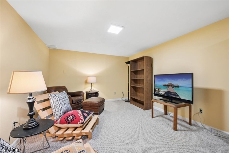 Puddingstone Heights - Residential