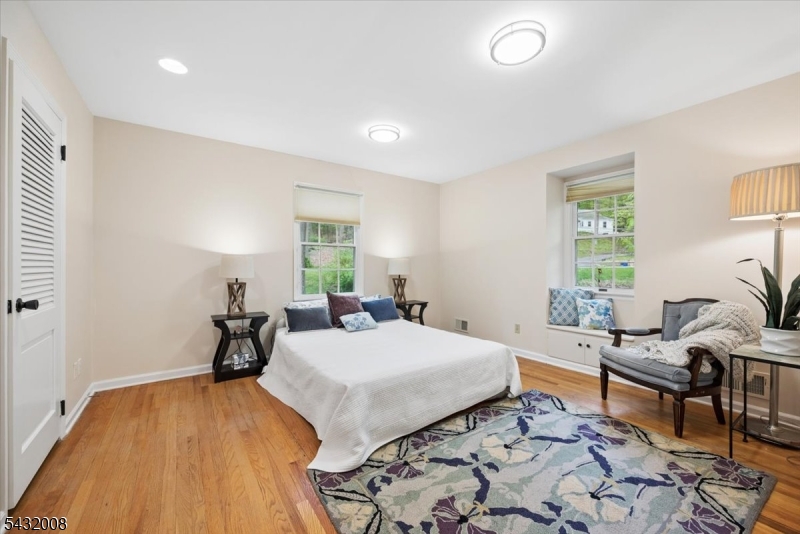 Puddingstone Heights - Residential