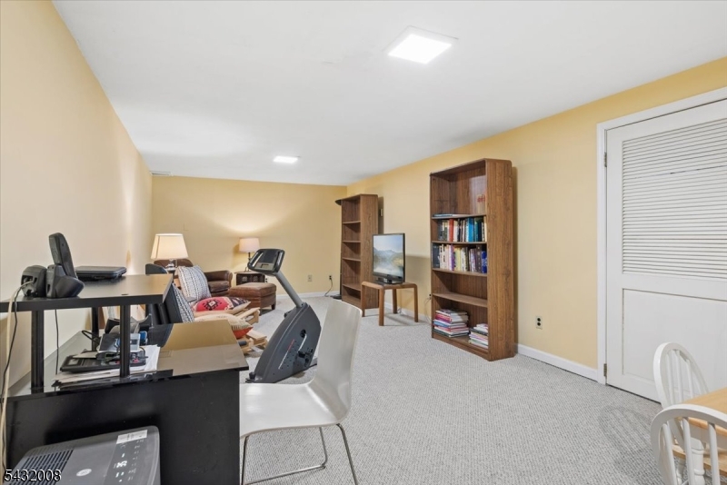 Puddingstone Heights - Residential