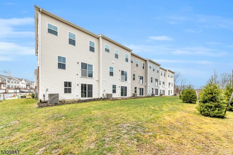 Mountain Ridge - Residential Lease