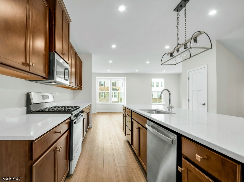 Mountain Ridge - Residential Lease