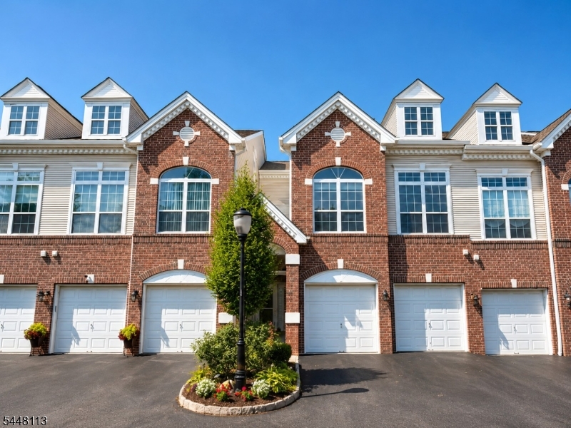 Hickory Manor - Residential