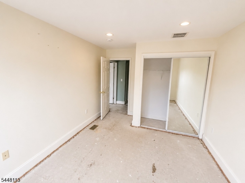 Hickory Manor - Residential