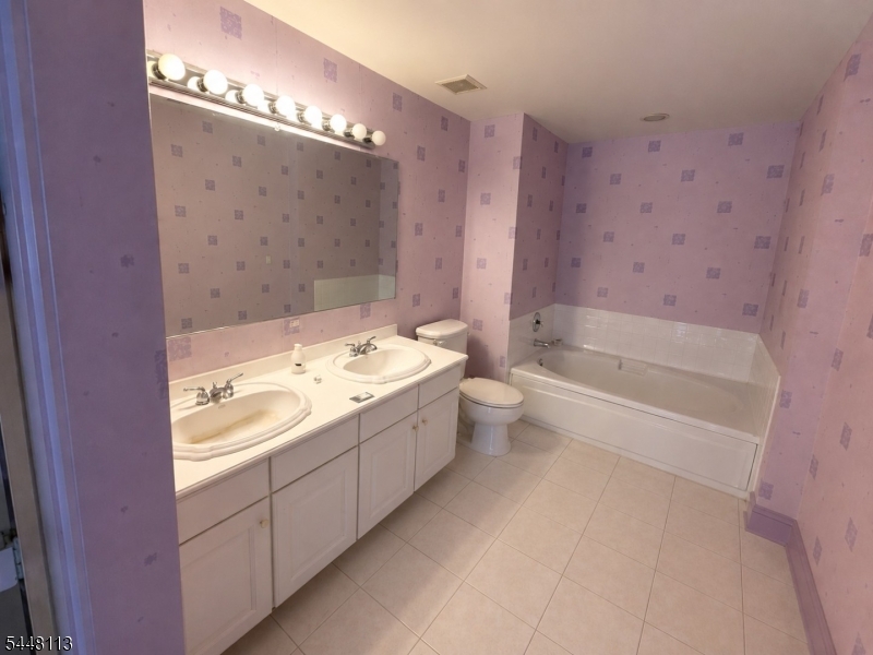 Hickory Manor - Residential