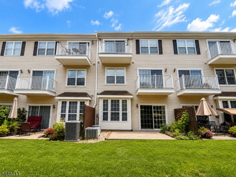 Hickory Manor - Residential