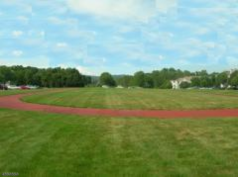 Montville Chase - Residential Lease