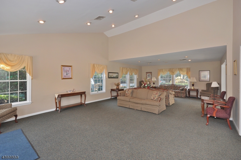 Montville Chase - Residential Lease