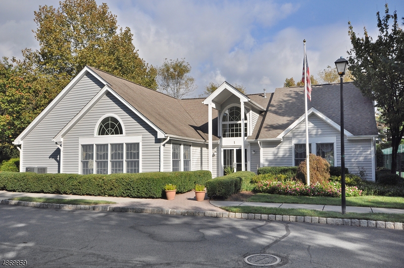 Montville Chase - Residential Lease