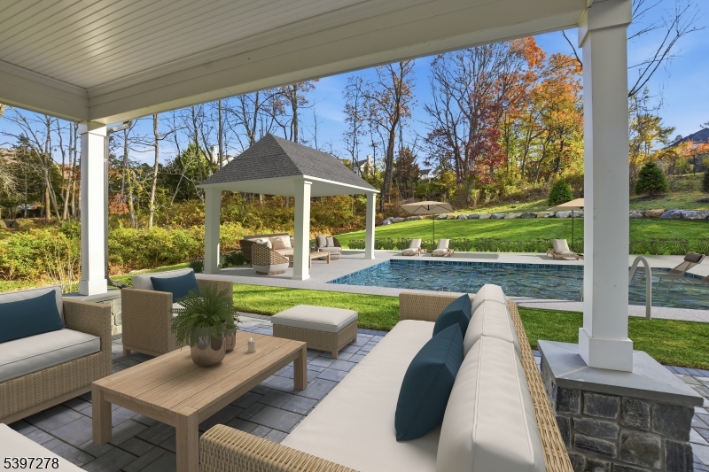 Riker Hill - Residential