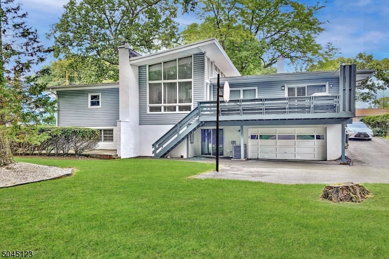 White Meadow Lake - Residential
