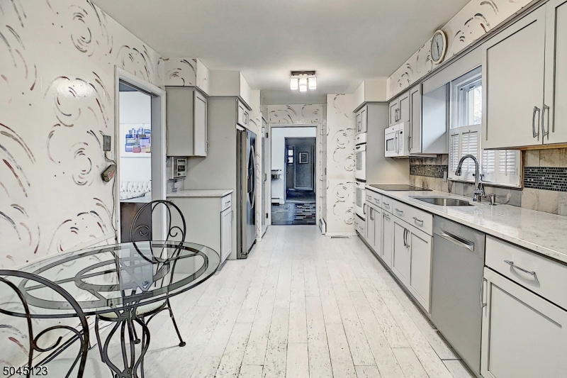 White Meadow Lake - Residential