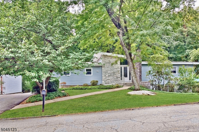 White Meadow Lake - Residential