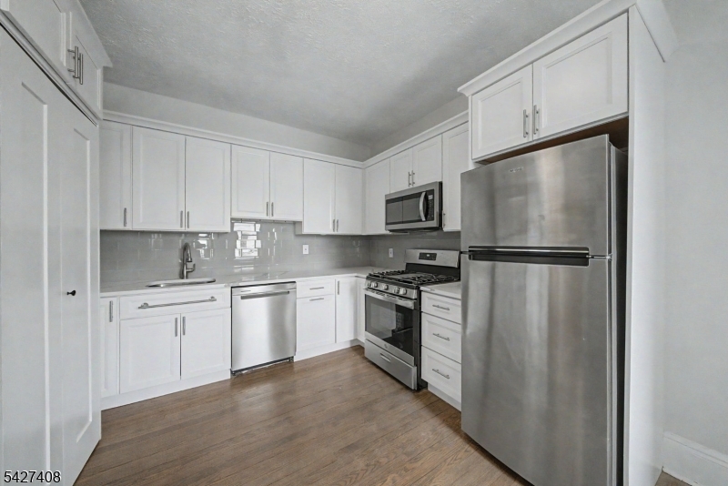 hill / Pilgrim Apts - Residential Lease