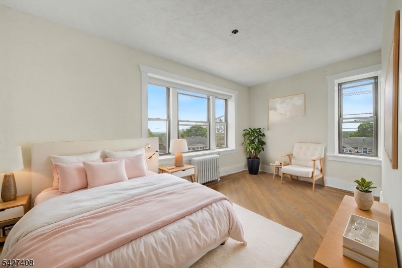 hill / Pilgrim Apts - Residential Lease