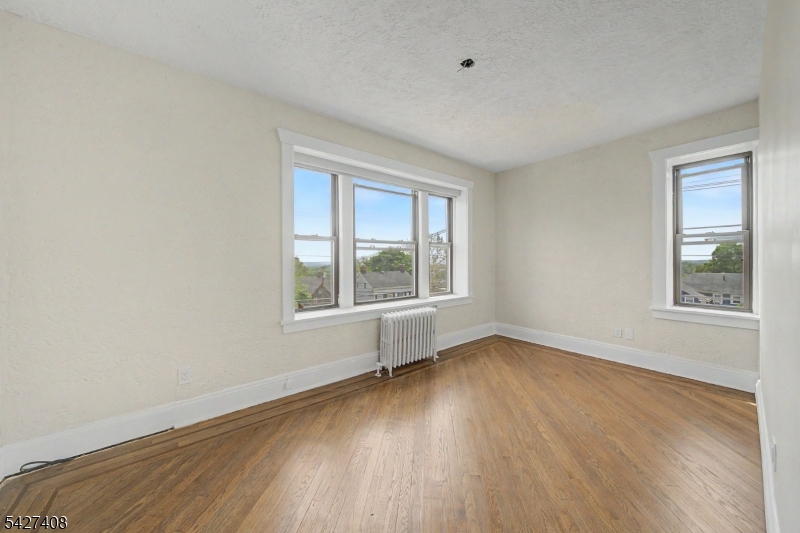 hill / Pilgrim Apts - Residential Lease
