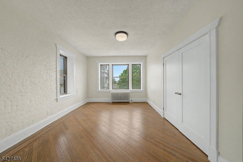 hill / Pilgrim Apts - Residential Lease