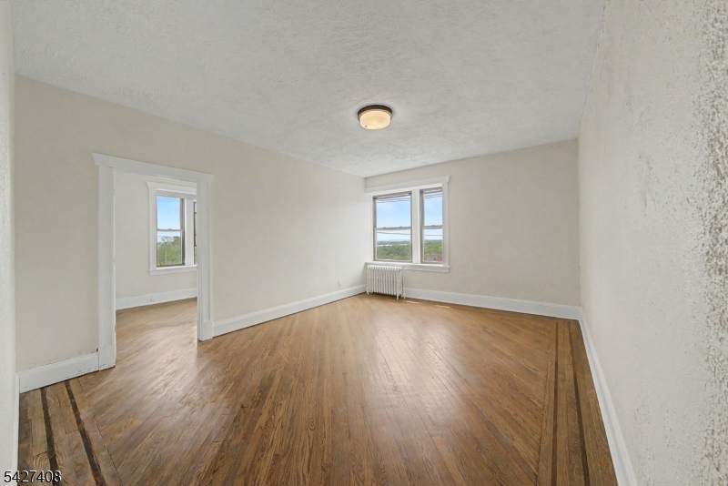 hill / Pilgrim Apts - Residential Lease