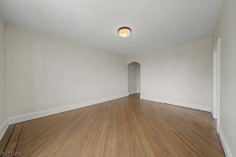 hill / Pilgrim Apts - Residential Lease