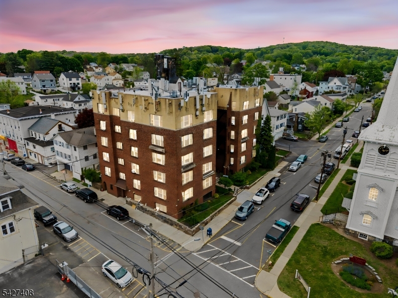 hill / Pilgrim Apts - Residential Lease