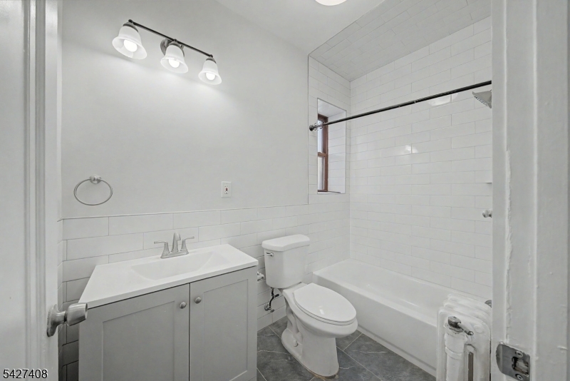 hill / Pilgrim Apts - Residential Lease