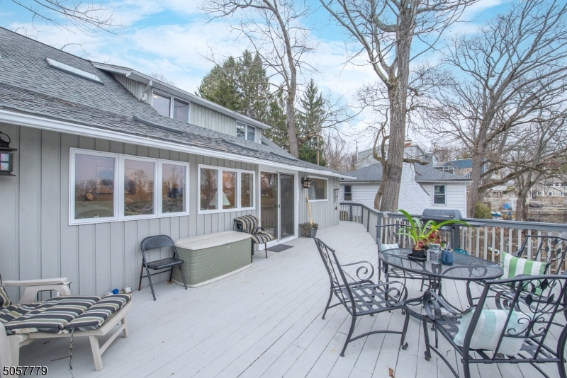 Rainbow Lakes - Residential