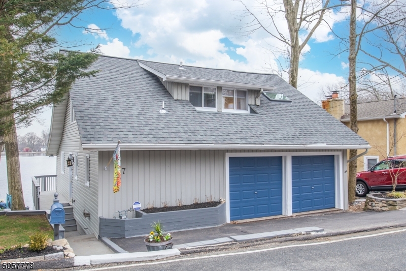 Rainbow Lakes - Residential