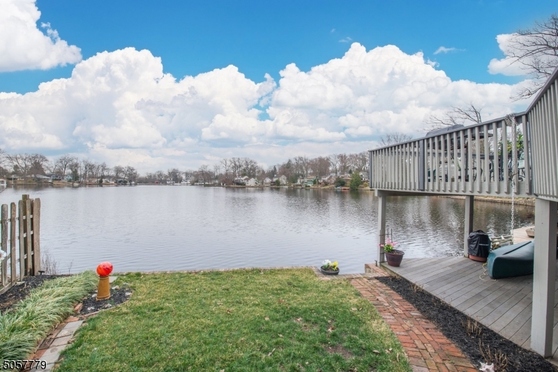 Rainbow Lakes - Residential