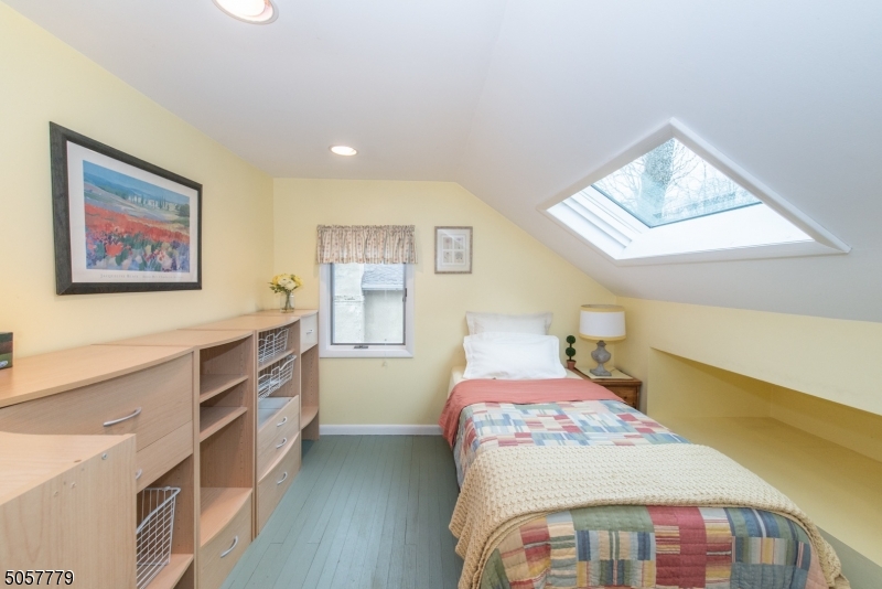 Rainbow Lakes - Residential