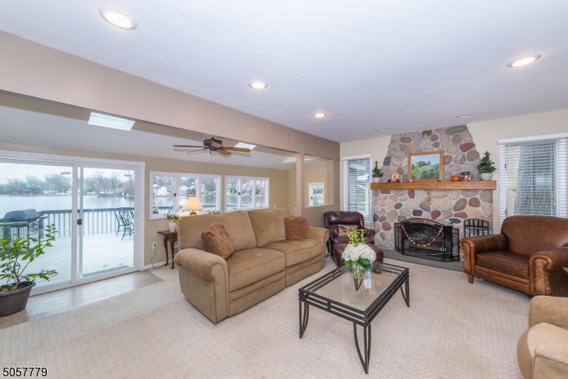 Rainbow Lakes - Residential