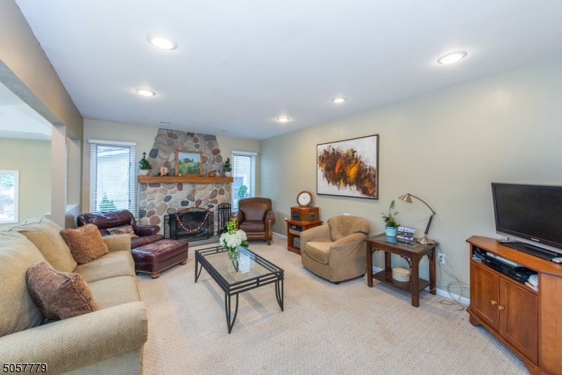 Rainbow Lakes - Residential