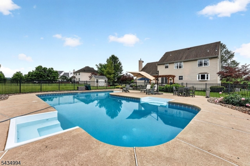 Estates At West Amwell - Residential
