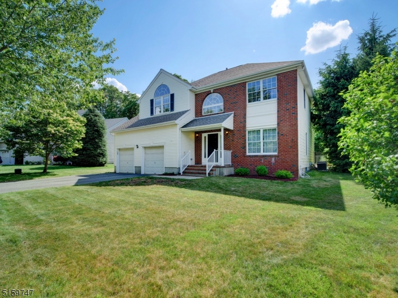 POETS PEAK - Residential