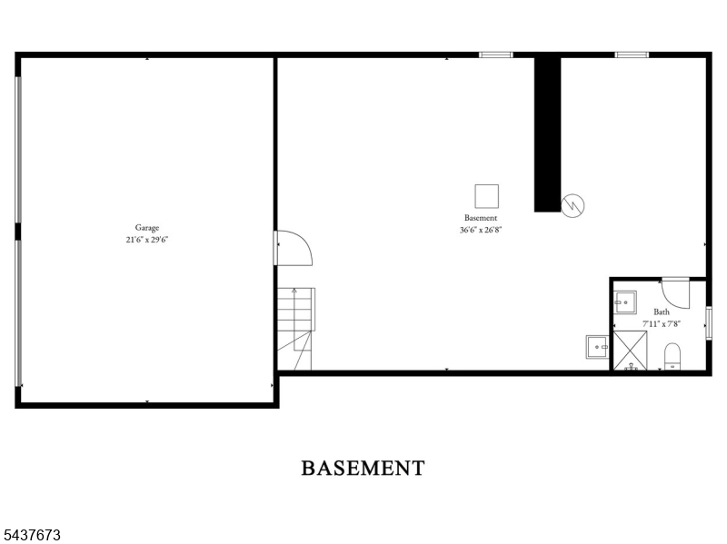 Main image without alt text