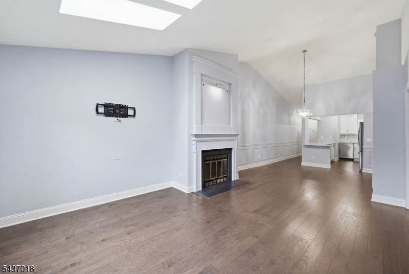 Spring Ridge - Residential