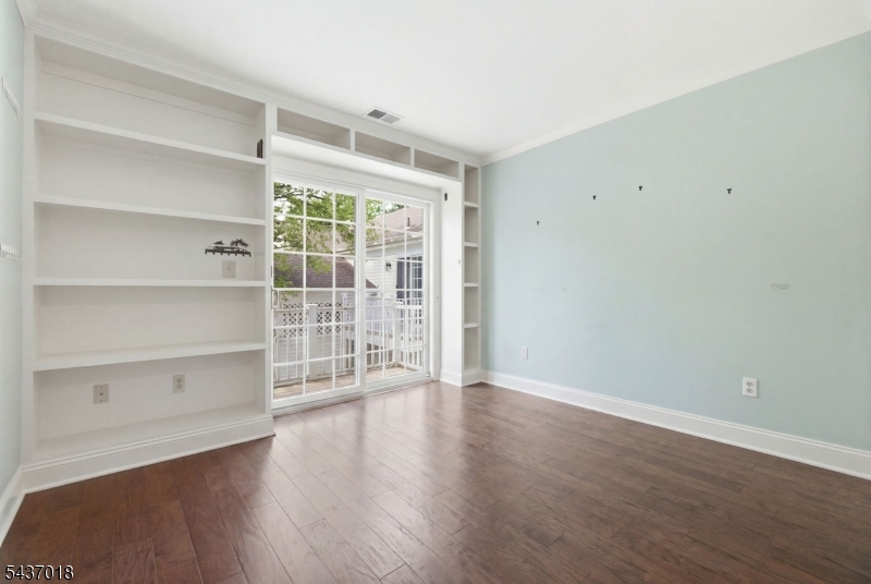 Spring Ridge - Residential
