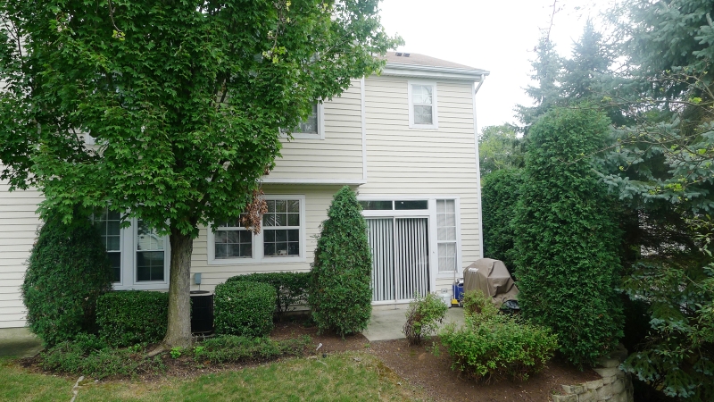 WOOD DUCK POND - Residential Lease