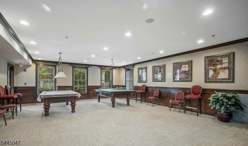 The Four Seasons - Residential