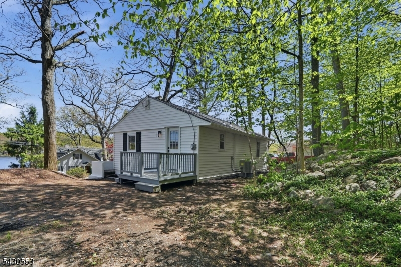 Shawnee Lake - Residential