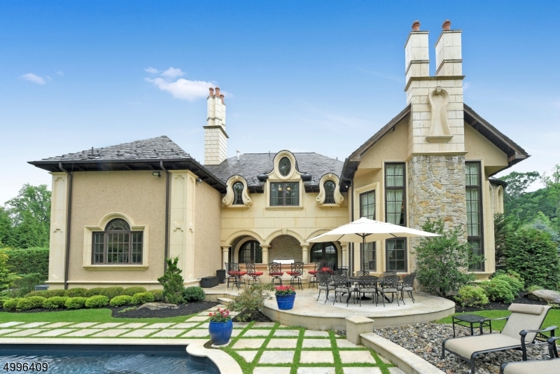 The Pond - Residential