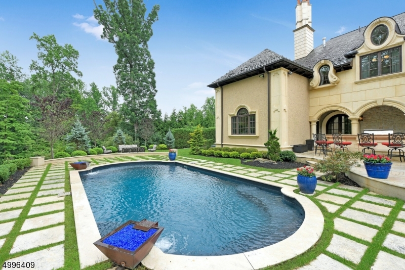 The Pond - Residential