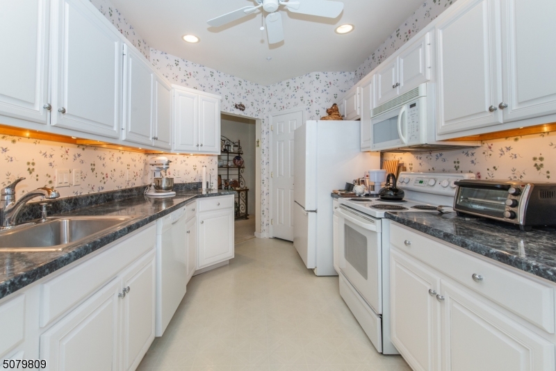 Fox Hills - Residential