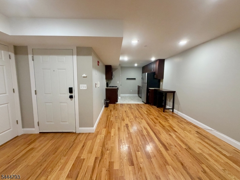 381 COMMUNIPAW AVE - Residential