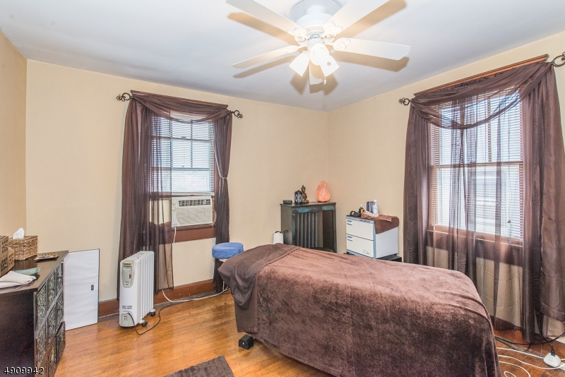 Downtown - Commercial Sale