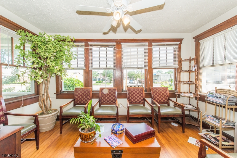 Downtown - Commercial Sale
