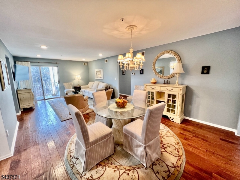 SEASONS GLEN - Residential