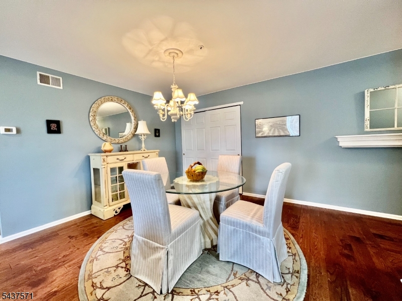 SEASONS GLEN - Residential