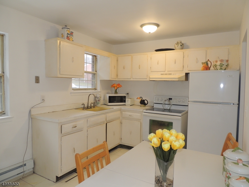 Mountain View Manor - Residential