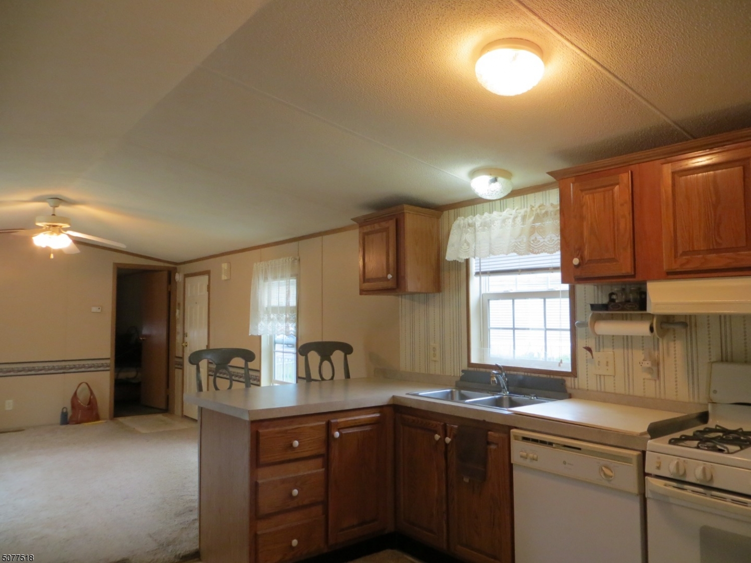 Riverview Senior Park - Residential