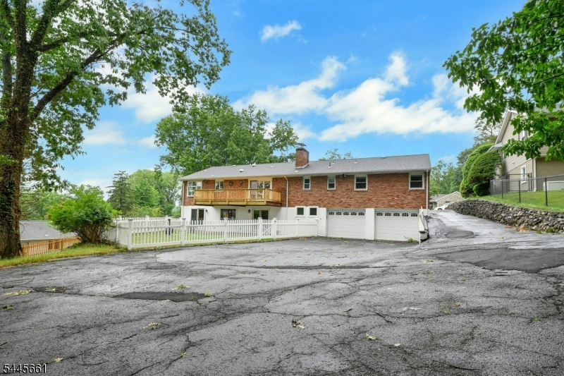 PACKANACK LAKE - Residential