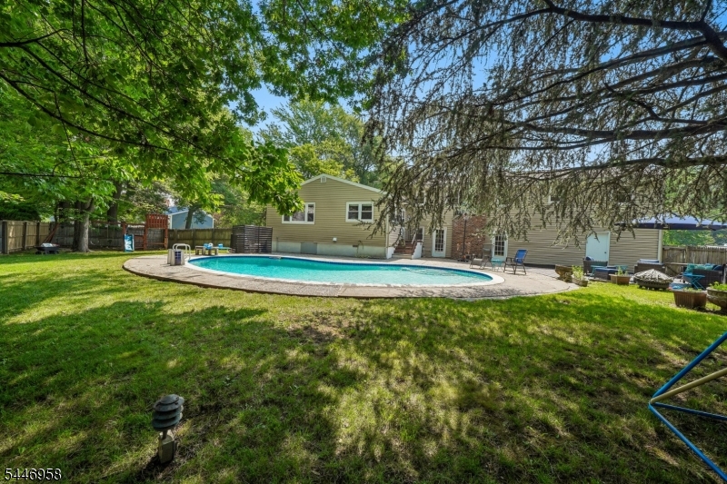 COLLINS - Residential